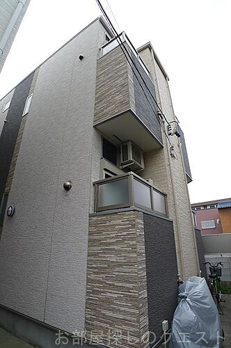 愛知県名古屋市昭和区白金１丁目 2階建 築8年7ヶ月