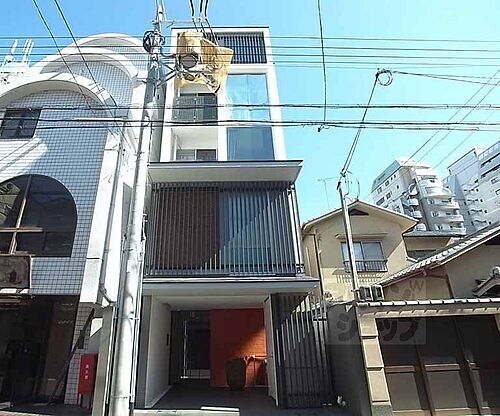 京都府京都市下京区御幸町通五条上る安土町 築11年8ヶ月 5階建
