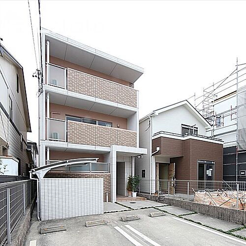 愛知県名古屋市中村区並木１丁目 3階建 築16年10ヶ月