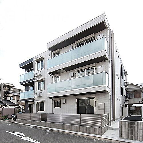 愛知県名古屋市中村区森末町４丁目  3階建