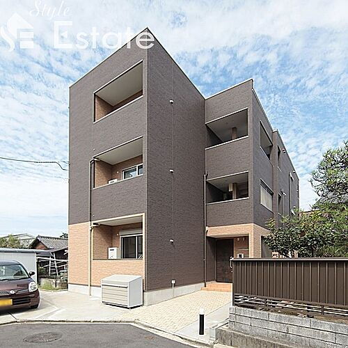 愛知県名古屋市中村区烏森町８丁目 3階建 築6年9ヶ月