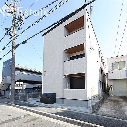 愛知県名古屋市中川区高畑５丁目 築1年未満 3階建