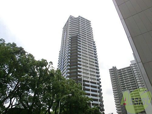 アーバンライフ神戸三宮ザ・タワー 34階建