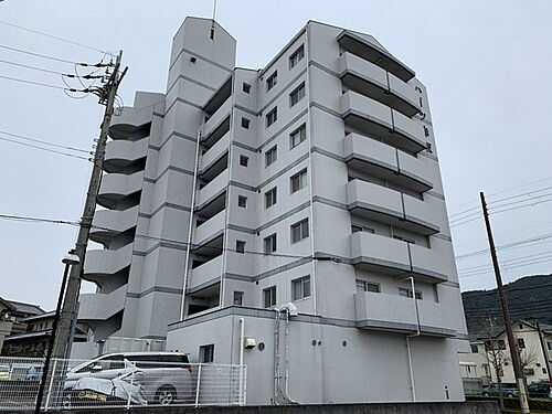 兵庫県相生市赤坂１丁目 賃貸マンション
