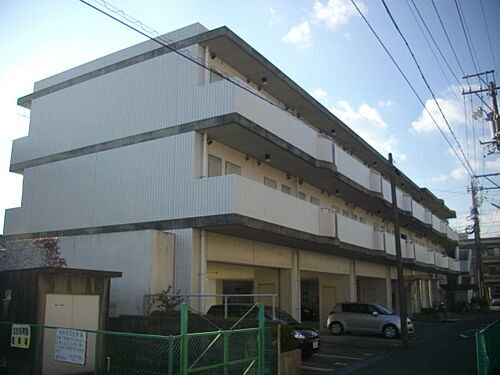 静岡県浜松市中央区住吉１丁目 3階建 築32年8ヶ月