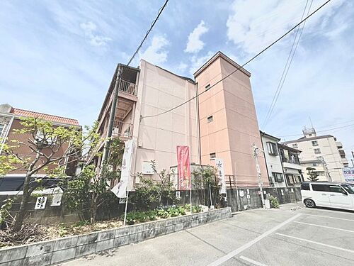 和田マンション 3階建