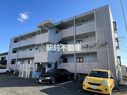 リバーサイド甘木弐番館 3階建