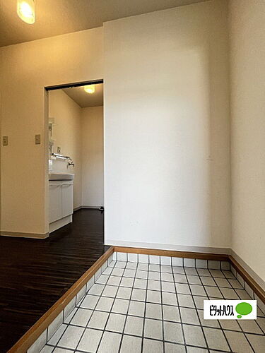 apartment 糸我町西