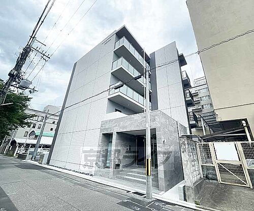 京都府京都市南区西九条南田町  5階建