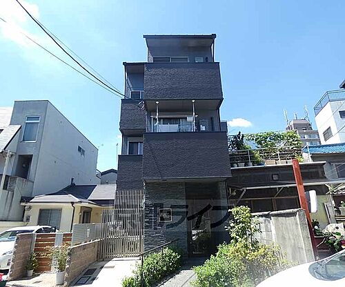 京都府京都市南区吉祥院九条町 3階建 築8年4ヶ月