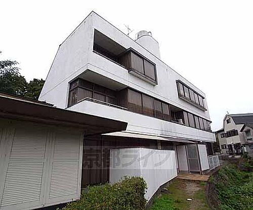 京都府京都市山科区御陵田山町 築48年8ヶ月 3階建