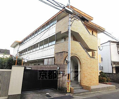 京都府京都市山科区御陵鴨戸町 3階建 築36年11ヶ月