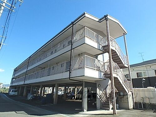 京都府京都市右京区嵯峨野北野町 築31年10ヶ月 3階建