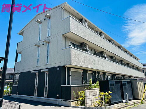 三重県四日市市東富田町 賃貸アパート