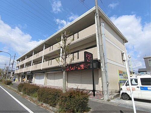 滋賀県野洲市西河原 築37年1ヶ月 3階建