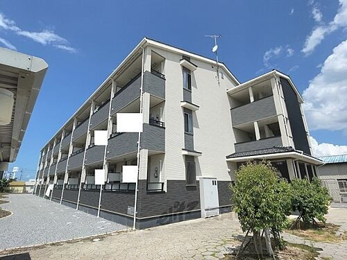 滋賀県彦根市地蔵町 3階建 築9年2ヶ月