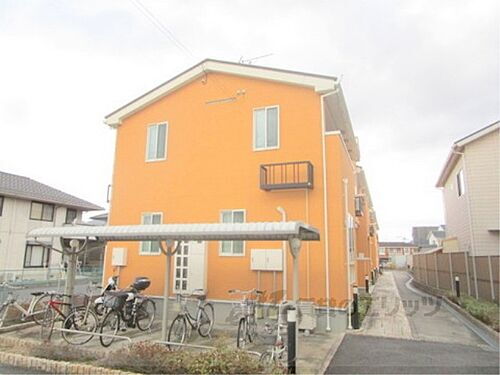 滋賀県栗東市高野 築9年11ヶ月 2階建