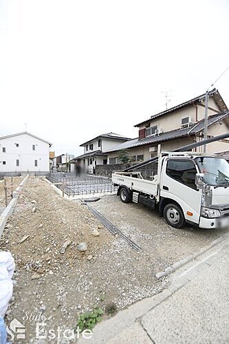 愛知県名古屋市守山区幸心３丁目 3階建 