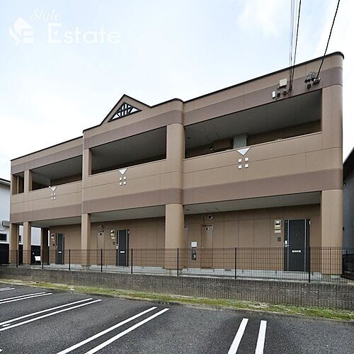 愛知県長久手市中川原 築17年9ヶ月 2階建