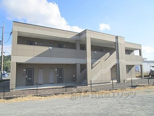 京都府南丹市園部町内林町下荒代 賃貸アパート