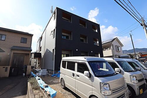 広島県広島市佐伯区美の里１丁目 3階建 