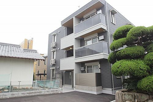 広島県安芸郡府中町石井城１丁目 3階建 築1年2ヶ月