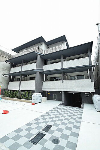 京都府京都市上京区四番町 築10年4ヶ月 4階建