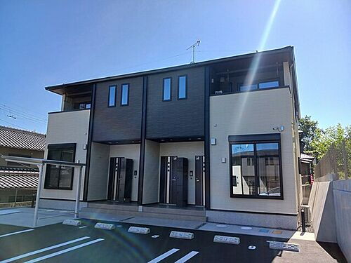 岡山県総社市井尻野 2階建 