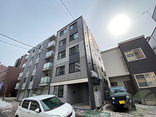 北海道札幌市中央区南十一条西１４丁目 5階建 築1年5ヶ月