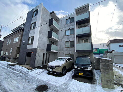 北海道札幌市中央区南二十二条西９丁目 4階建 築9年7ヶ月