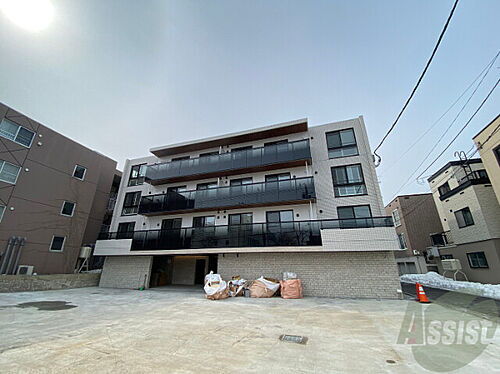 北海道札幌市中央区南十一条西１７丁目 4階建 築1年4ヶ月