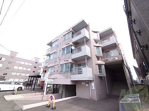 北海道札幌市北区北三十七条西３丁目 4階建 築34年6ヶ月