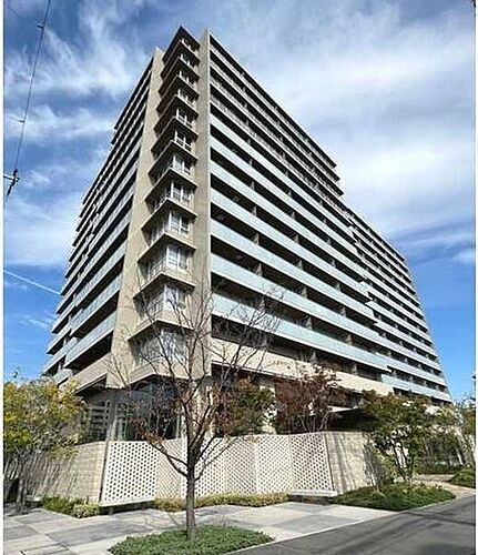 大阪府茨木市中津町 賃貸マンション