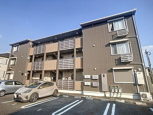 滋賀県栗東市岡 築9年1ヶ月 3階建