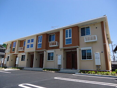 滋賀県彦根市里根町 2階建 築11年6ヶ月