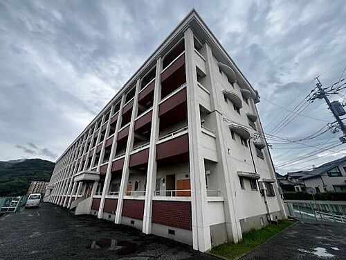 福岡県北九州市八幡西区西鳴水２丁目 4階建