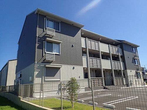 滋賀県草津市青地町 築9年2ヶ月 3階建