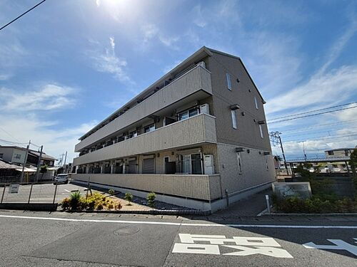 滋賀県近江八幡市安養寺町 築8年9ヶ月 3階建