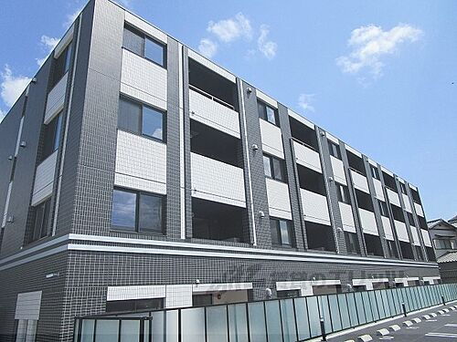 京都府亀岡市三宅町野々神 賃貸マンション