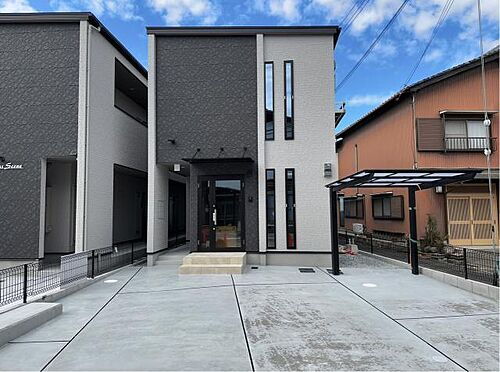 兵庫県三木市本町２丁目 2階建 