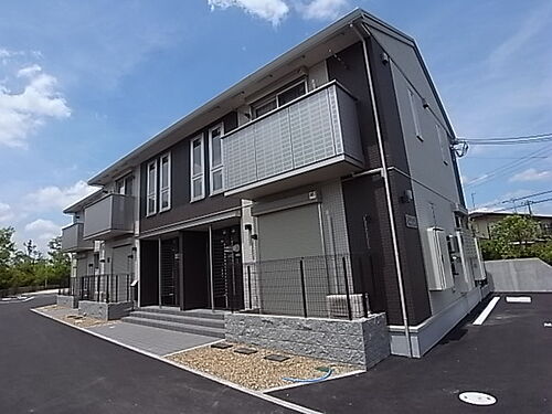 兵庫県三木市緑が丘町西４丁目 築12年9ヶ月 2階建