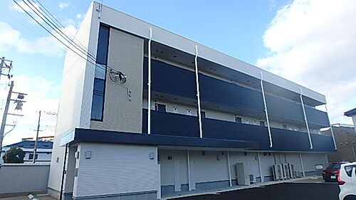 兵庫県加古川市平岡町二俣 3階建 築5年8ヶ月