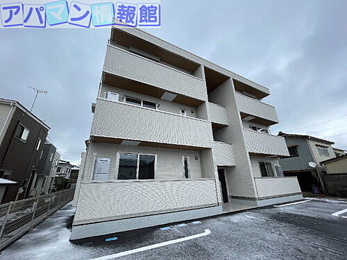 新潟県新潟市中央区本馬越２丁目 3階建 