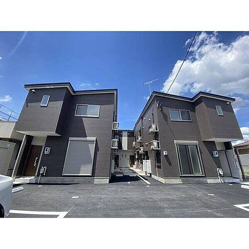 岐阜県各務原市那加太平町１丁目 テラスハウス