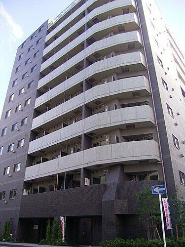 神奈川県横浜市港北区新横浜１丁目 地上11階地下1階建 築17年