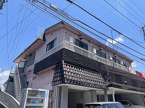 グリーンピア三ツ沢 3階建