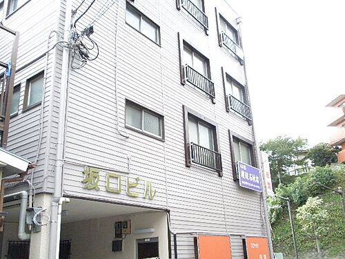 坂口ビル 4階建