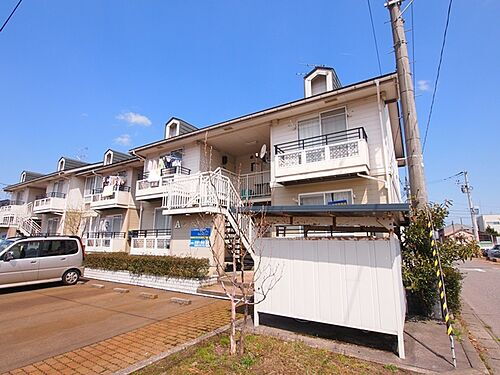 新潟県新発田市富塚町２丁目 賃貸アパート