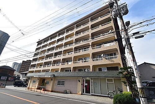 大阪府寝屋川市東香里園町 賃貸マンション