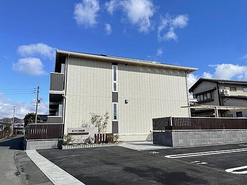 岡山県総社市井尻野 2階建 